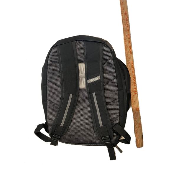 GIO Padded Checkpoint Friendly Computer Backpack - Picture 2 of 5